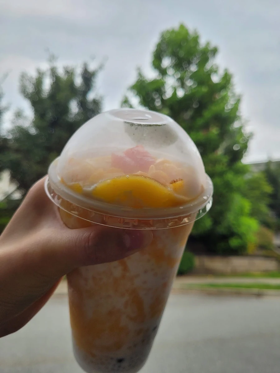 Mango Pomelo Sago 招牌楊枝甘露 with Boba
